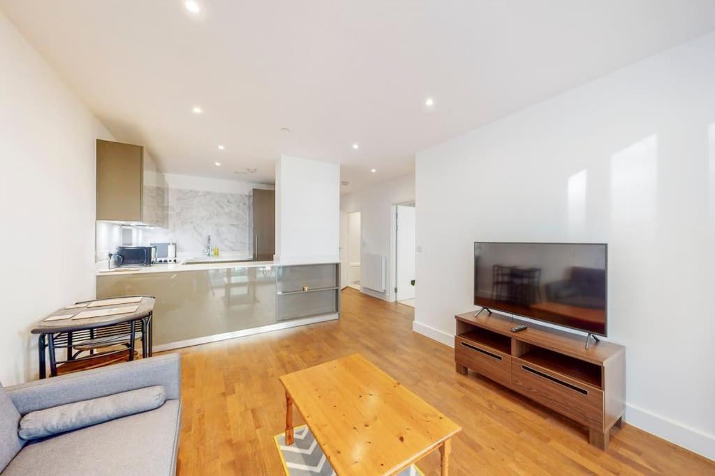 لندن Lovely 1 Bedroom In Royal Arsenal Riverside المظهر الخارجي الصورة