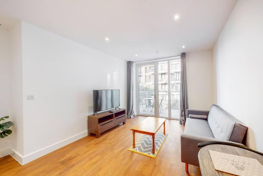 لندن Lovely 1 Bedroom In Royal Arsenal Riverside المظهر الخارجي الصورة